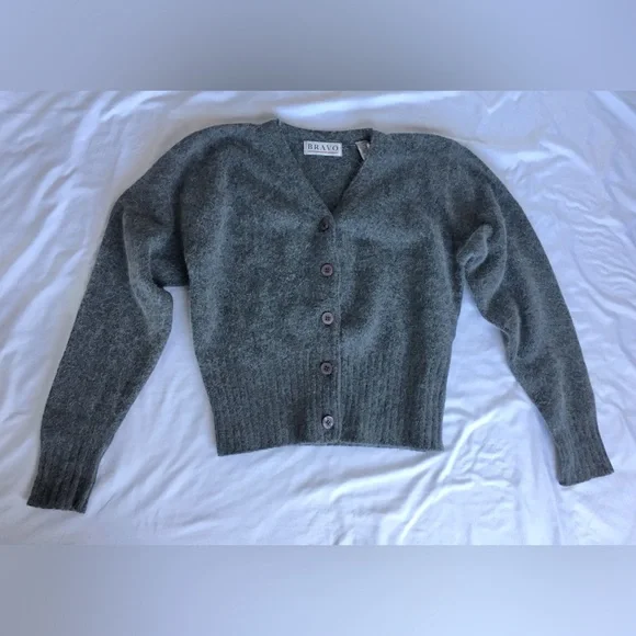 Vintage Gorgeous Bravo warm grey lambswool and angora rabbit hair cardigan. - Picture 2 of 11